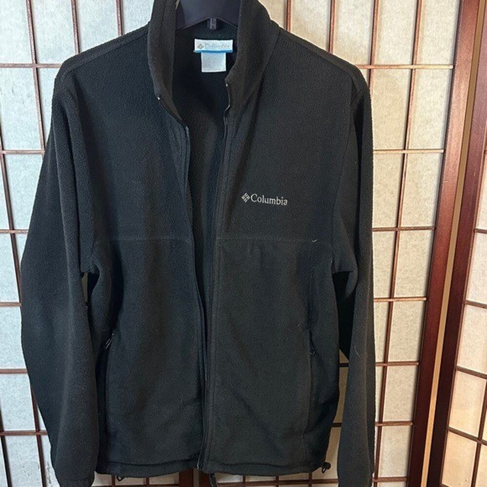 Columbia Men's black Performance Jacket size medium
